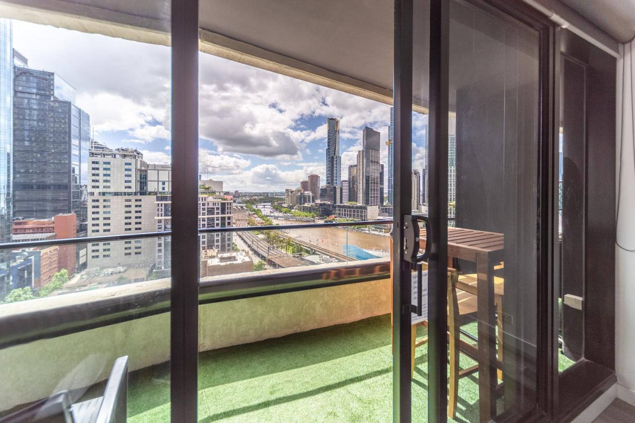 Aura2107, 2 Bedroom Apartment With Balcony, Stunning Yarra River And City Views Melbourne Dış mekan fotoğraf