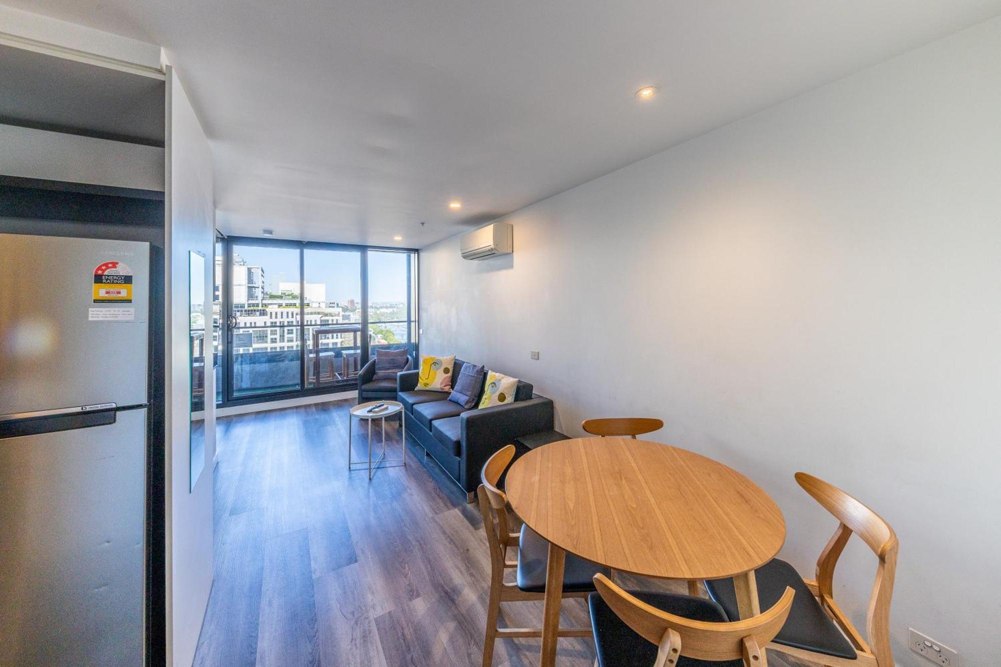 Aura2107, 2 Bedroom Apartment With Balcony, Stunning Yarra River And City Views Melbourne Dış mekan fotoğraf