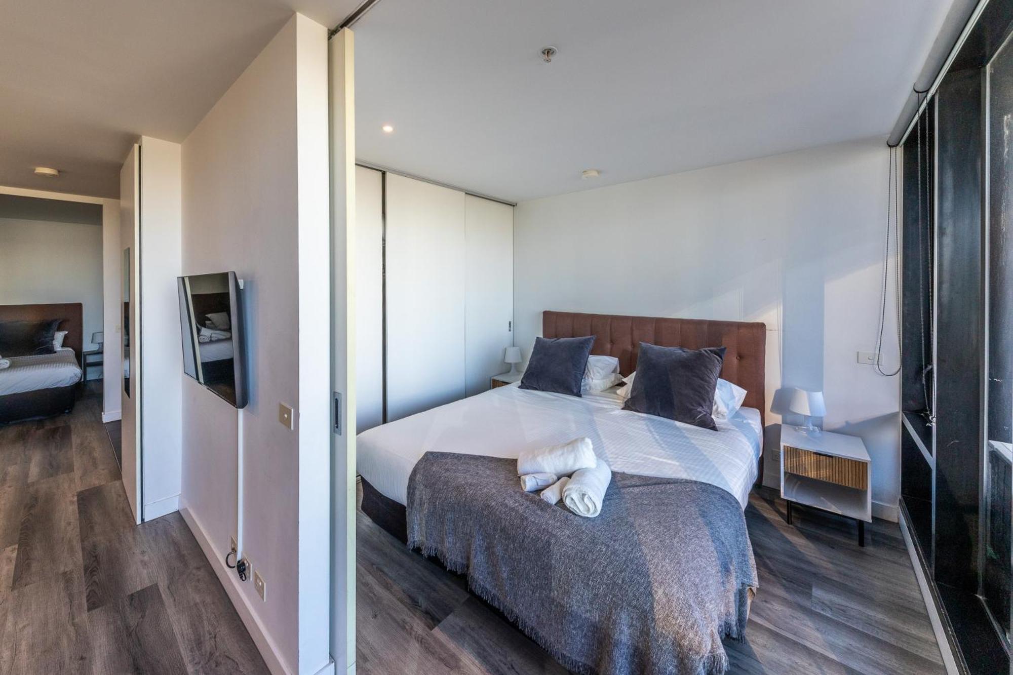 Aura2107, 2 Bedroom Apartment With Balcony, Stunning Yarra River And City Views Melbourne Dış mekan fotoğraf